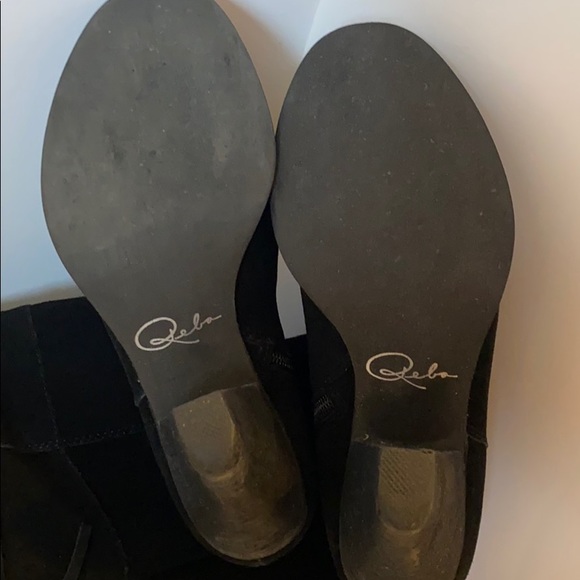 Reba McEntire suede boots - Picture 3 of 16